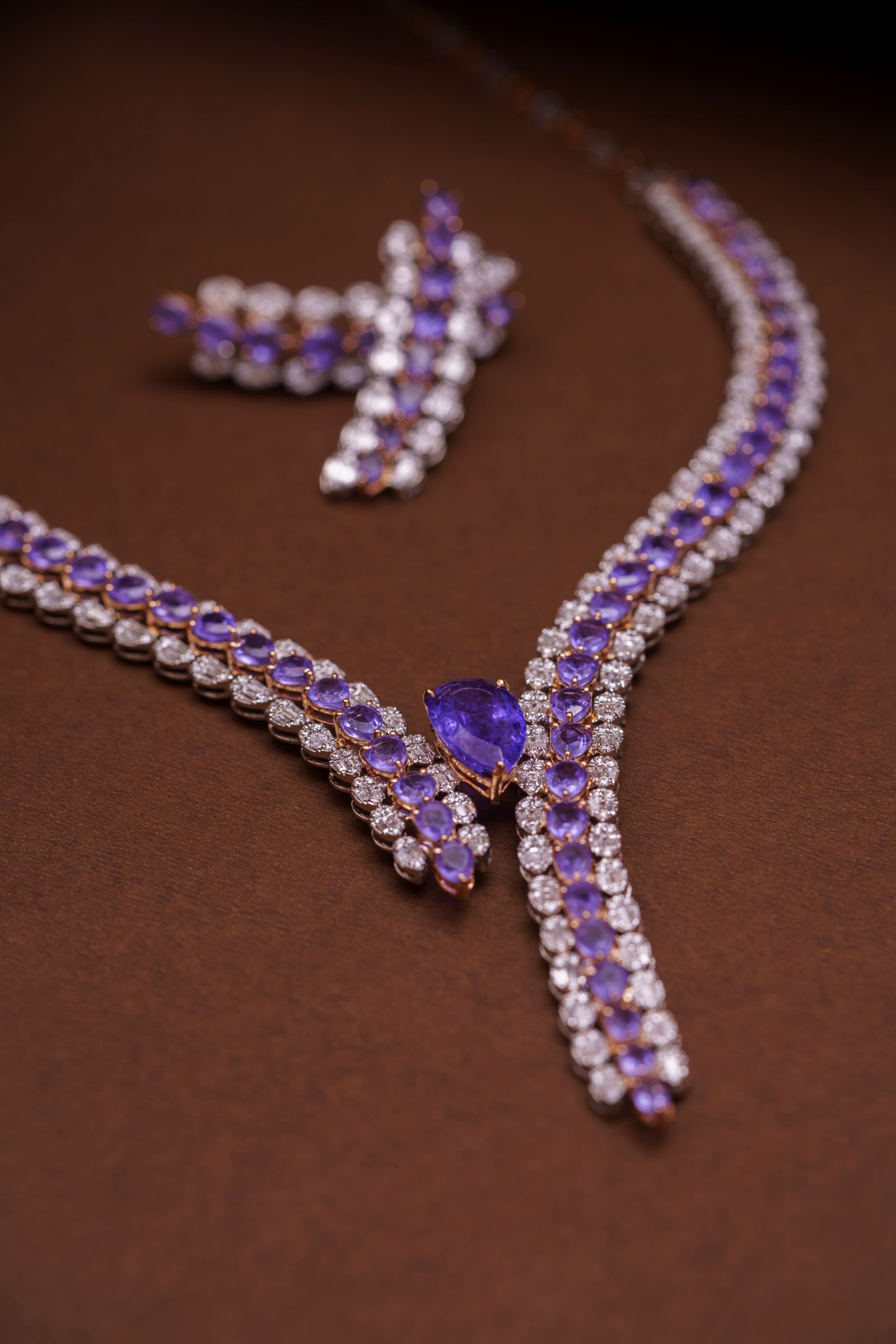 Elegant amethyst and diamond jewelry set